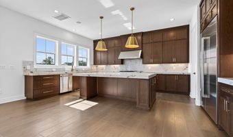 861 N MANCHESTER St, Arlington, VA 22205