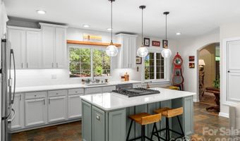 43 Martindale Rd, Asheville, NC 28804