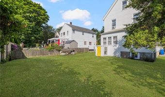 9 Cummings Rd, Newport, RI 02840