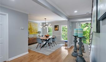 813 Lakeshore Dr, Berkeley Lake, GA 30096