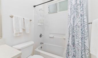 45-503 KAHILI St, Honokaa, HI 96727