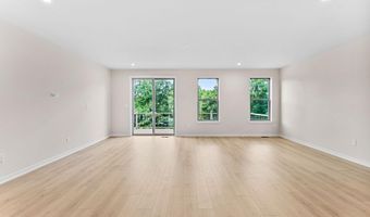 19716 MYSTIC MAROON Ter, Ashburn, VA 20147