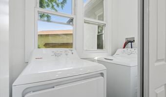 236 E BUTLER Ave 1ST FLOOR, Ambler, PA 19002