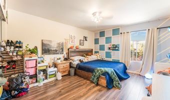 2766 Glen Port St, Las Vegas, NV 89135