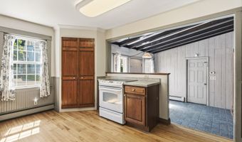 5 Pine St, Augusta, ME 04330