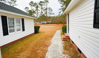 708 Miles Rd, Baxley, GA 31513