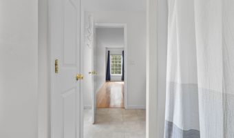 6 Mystique Ln 6, Cromwell, CT 06416