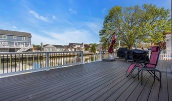 74 Ocean Gate Ave, Bayville, NJ 08721