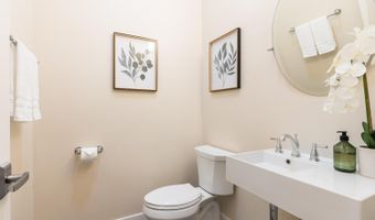 1335 Wikiup Dr, Santa Rosa, CA 95403
