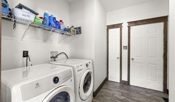 39 Brittany Dr, Bayville, NJ 08721