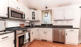 180 Mesa Dr, North Kingstown, RI 02852