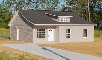 110 Peach Ln, Baxley, GA 31513