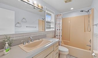 229 MERIVALE Avenue Unit B - 2Nd Floor B - 2Nd Floor, Beach Haven, NJ 08008