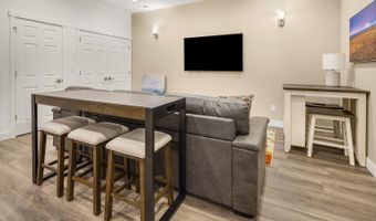 827 W 20th Ave, Anchorage, AK 99501