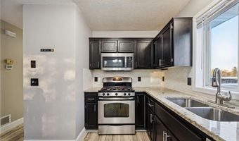 3824 Tower Pond Dr, Anoka, MN 55303