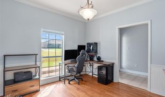 222 Country Club Dr, Benton, LA 71006