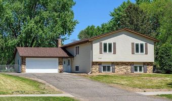 15769 Hayes Trl, Apple Valley, MN 55124