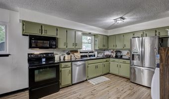 2408 Lincoln Ave, Baxter Springs, KS 66713