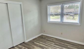 317 Hunter Dr, Ocean Springs, MS 39564