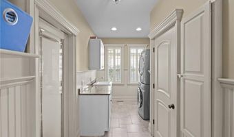 74 Bayberry Rd, Narragansett, RI 02882