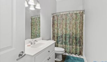 6122 Bay Village Dr 205, Athens, AL 35611
