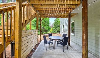 1345 Bentwater Dr, Acworth, GA 30101