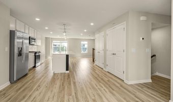 5860 156th St W, Apple Valley, MN 55124