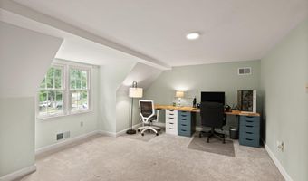 7551 MARSHALL Dr, Annandale, VA 22003
