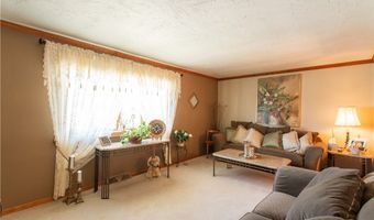 905 Roosevelt Ave, Aliquippa, PA 15001