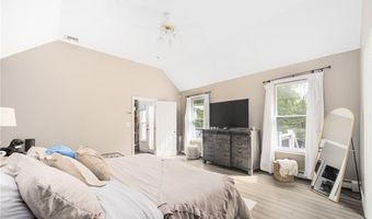 291 Old Oxford Rd, North Smithfield, RI 02896