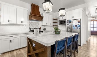 12 NW Sarai Cir, Andrews, TX 79714
