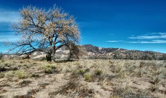 El Porvenir lot 5, Abiquiu, NM 87510