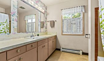 883 S 57TH St, Springfield, OR 97478