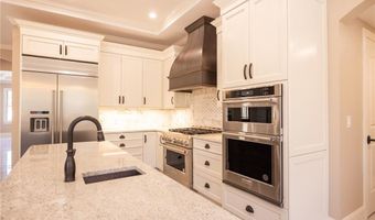 7 Dennell Dr, Lincoln, RI 02865