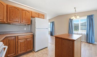 821 Ridgeview, Belle Fourche, SD 57717