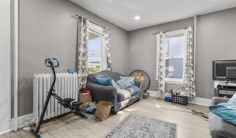 15 New Ln, Cromwell, CT 06416