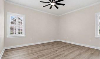 171 Larkspur Dr, Albany, GA 31721