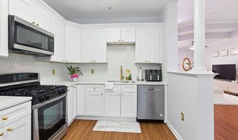 8244 QUILL POINT Dr, Bowie, MD 20720