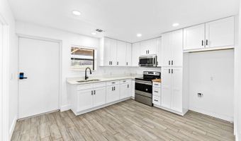 13747 Us Highway 87, Adkins, TX 78101