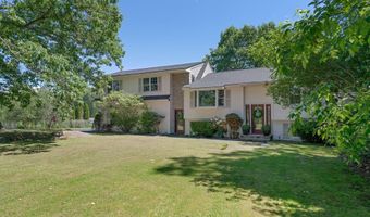 836 Old Post Rd, Arundel, ME 04046