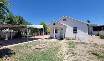 2004 N Pine St, Artesia, NM 88210