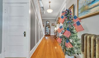 901 Bedford Ave, Altavista, VA 24517