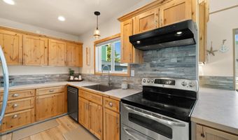 17905 OCEAN Blvd, Rockaway Beach, OR 97136