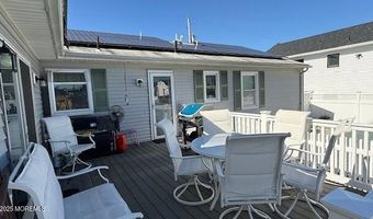 1245 Longboat Ave, Beachwood, NJ 08722