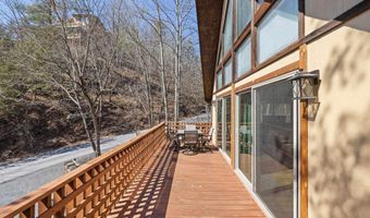 673 KILLMON Rd, Basye, VA 22810