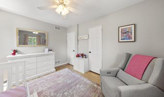 522 Mackey Ave, Belford, NJ 07718