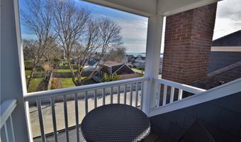 398 Wolcott Ave 9, Middletown, RI 02842