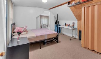 9 E 15TH St, Bayonne, NJ 07002