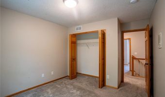 13320 Cedar Ave, Apple Valley, MN 55124