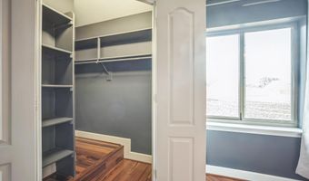 1050 N STUART St 411, Arlington, VA 22201